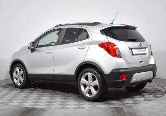 Подержанный автомобиль Opel Mokka 2014 года (7 фото)
