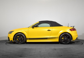 Подержанный автомобиль Audi TTS Roadster 2008 года (8 фото)