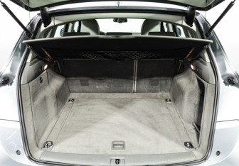 Подержанный автомобиль Audi Q5 2011 года (19 фото)