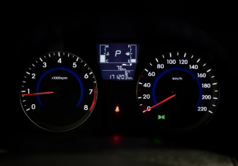 Подержанный автомобиль Hyundai Solaris Sedan 2015 года (18 фото)