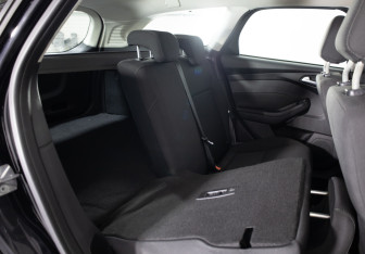 Подержанный автомобиль Ford Focus Wagon 2016 года (19 фото)