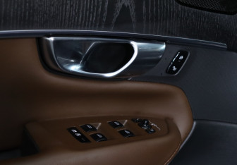Подержанный автомобиль Volvo XC90 2020 года (15 фото)