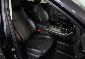 Подержанный автомобиль Exeed TXL 2023 года (26 фото)