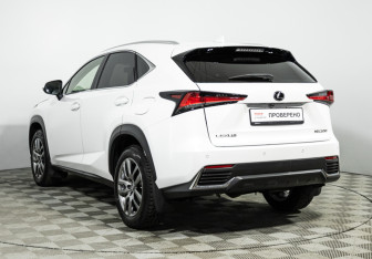 Подержанный автомобиль Lexus NX 2018 года (7 фото)