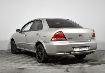 Подержанный автомобиль Nissan Almera Classic 2008 года (7 фото)