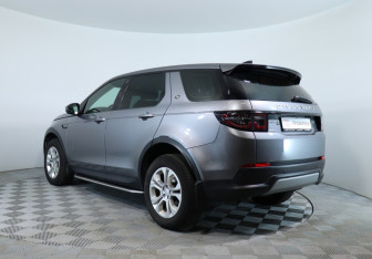 Подержанный автомобиль Land Rover Discovery Sport 2020 года (8 фото)