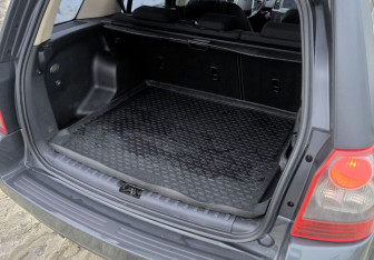 Подержанный автомобиль Land Rover Freelander 2010 года (20 фото)