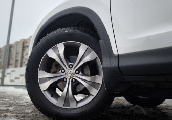 Подержанный автомобиль Honda CR-V 2014 года (7 фото)