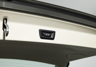 Подержанный автомобиль BMW X3 2020 года (16 фото)