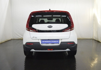Подержанный автомобиль Kia Soul 2020 года (6 фото)