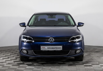Подержанный автомобиль Volkswagen Jetta Sedan 2011 года (2 фото)