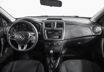 Подержанный автомобиль Renault Logan Sedan 2020 года (10 фото)