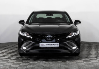 Подержанный автомобиль Toyota Camry Sedan 2019 года (4 фото)