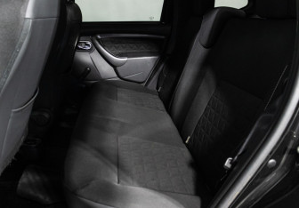 Подержанный автомобиль Renault Duster 2017 года (10 фото)