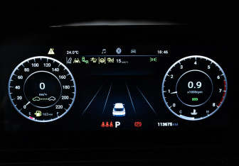 Подержанный автомобиль Omoda C5 2023 года (12 фото)