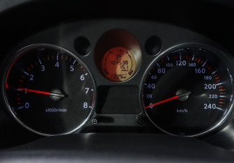 Подержанный автомобиль Nissan X-Trail 2008 года (10 фото)