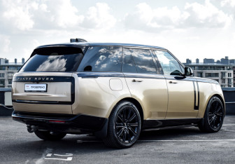 Подержанный автомобиль Land Rover Range Rover 2022 года (8 фото)