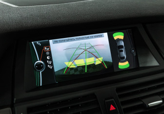 Подержанный автомобиль BMW X6 2013 года (17 фото)