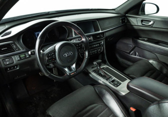 Подержанный автомобиль Kia Optima Sedan 2017 года (11 фото)