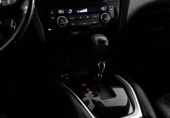 Подержанный автомобиль Nissan Qashqai 2018 года (13 фото)