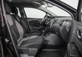 Подержанный автомобиль Renault Kaptur 2018 года (22 фото)
