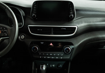 Подержанный автомобиль Hyundai Tucson 2020 года (14 фото)