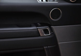 Подержанный автомобиль Land Rover Range Rover Sport 2020 года (24 фото)