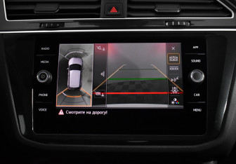 Подержанный автомобиль Volkswagen Tiguan 2020 года (18 фото)