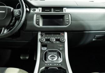 Подержанный автомобиль Land Rover Range Rover Evoque 2012 года (13 фото)