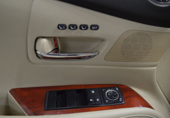 Подержанный автомобиль Lexus RX 2010 года (15 фото)