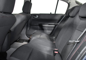 Подержанный автомобиль Renault Megane Sedan 2007 года (12 фото)
