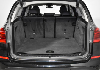 Подержанный автомобиль BMW X3 2019 года (21 фото)