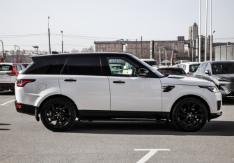 Подержанный автомобиль Land Rover Range Rover Sport 2018 года (6 фото)