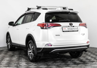 Подержанный автомобиль Nissan Qashqai 2020 года (8 фото)