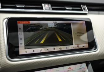 Подержанный автомобиль Land Rover Range Rover Velar 2018 года (18 фото)