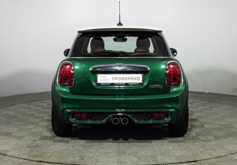 Подержанный автомобиль MINI Hatch 2019 года (6 фото)