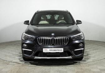 Подержанный автомобиль BMW X1 2018 года (2 фото)