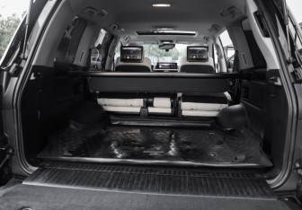 Подержанный автомобиль Lexus LX 2016 года (39 фото)