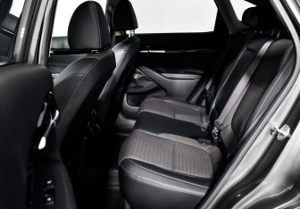 Подержанный автомобиль Kia Seltos 2021 года (11 фото)