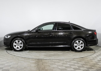 Подержанный автомобиль Audi A6 Sedan 2016 года (8 фото)