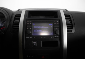 Подержанный автомобиль Nissan X-Trail 2012 года (14 фото)