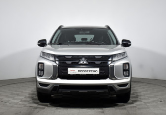 Подержанный автомобиль Mitsubishi ASX 2021 года (2 фото)