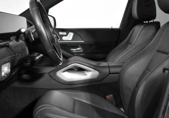 Подержанный автомобиль Mercedes-Benz GLE 2024 года (10 фото)