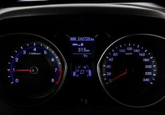 Подержанный автомобиль Hyundai i30 Hatchback 2012 года (19 фото)