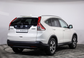 Подержанный автомобиль Honda CR-V 2014 года (5 фото)