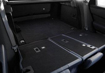 Подержанный автомобиль Land Rover Range Rover Velar 2019 года (35 фото)