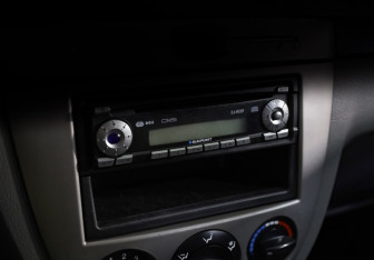 Подержанный автомобиль Chevrolet Lacetti Wagon 2007 года (16 фото)