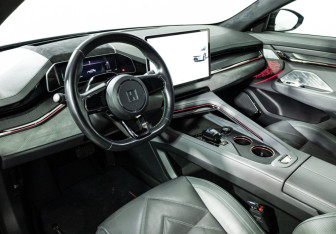 Подержанный автомобиль Zeekr 001 2023 года (11 фото)