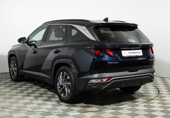 Подержанный автомобиль Hyundai Tucson 2022 года (7 фото)