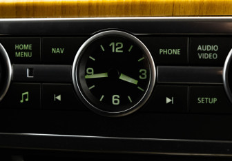 Подержанный автомобиль Land Rover Discovery 2011 года (19 фото)